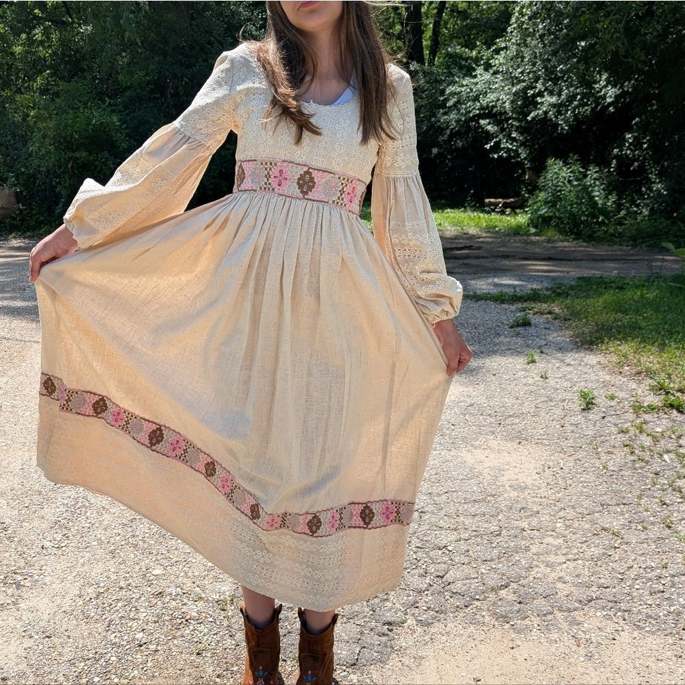 70s Vintage Boho Edwardian‎ Tea Women's Dress Wedding Dress Ivory Floral Detail